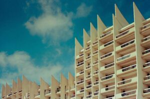 Façade de villa balnéaire à La Baule, exemple de l'architecture Belle Époque