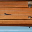 Coffre de rangement en bois teck finition pont de bateau